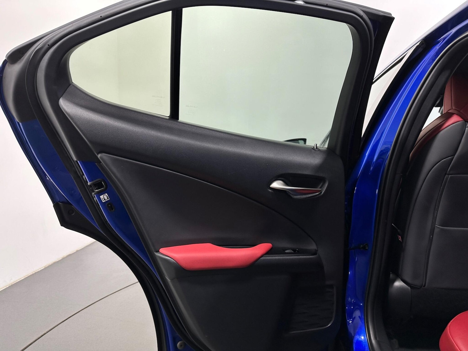 Used Lexus UX 2019 for sale - 77768378: Photo 40