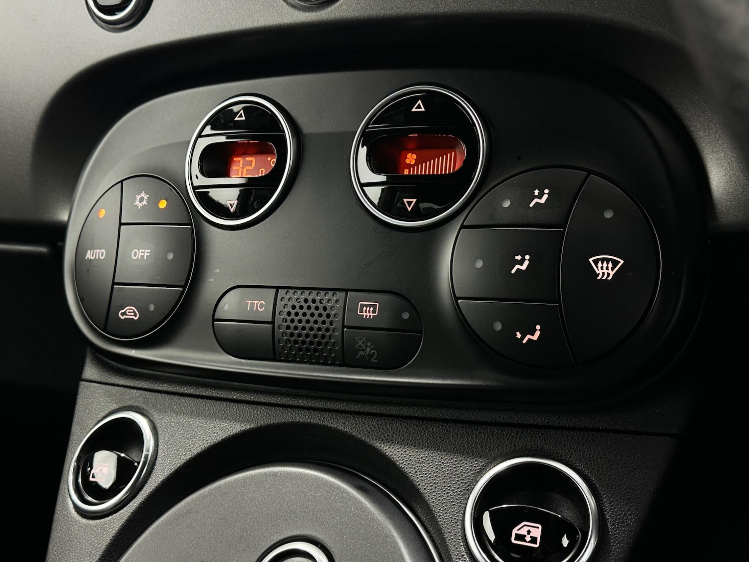 Used Abarth 595 2021 for sale - 77853452: Photo 19