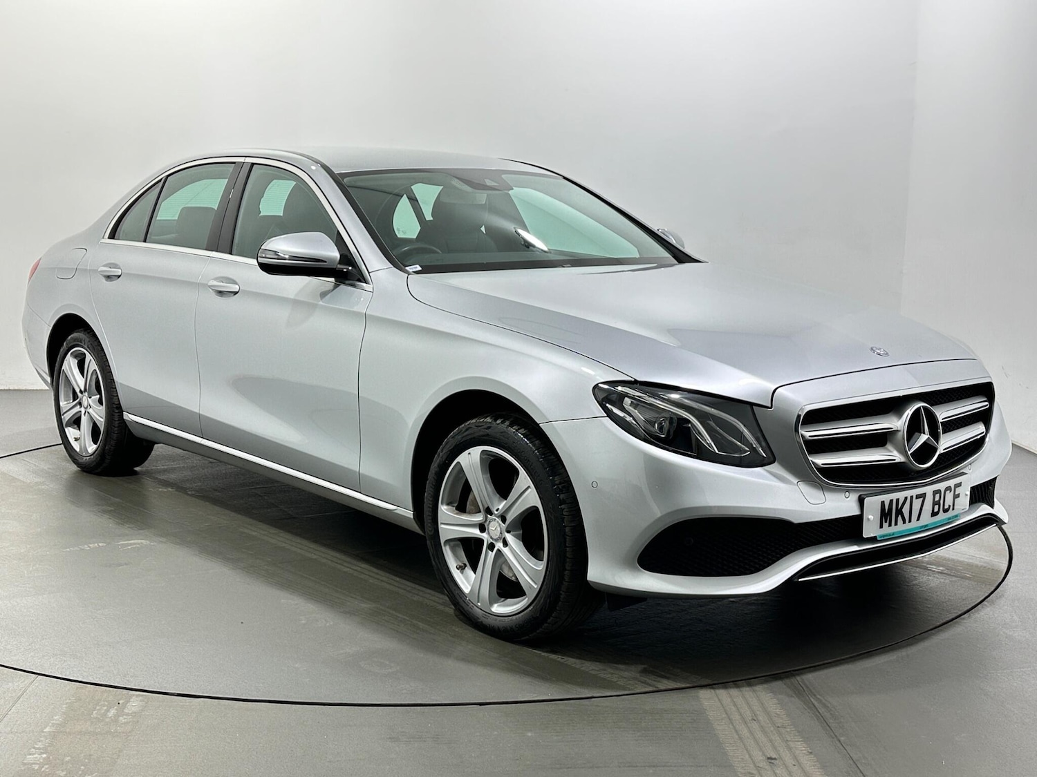 Used Mercedes-Benz E Class 2017 for sale - 77737933: Photo 1