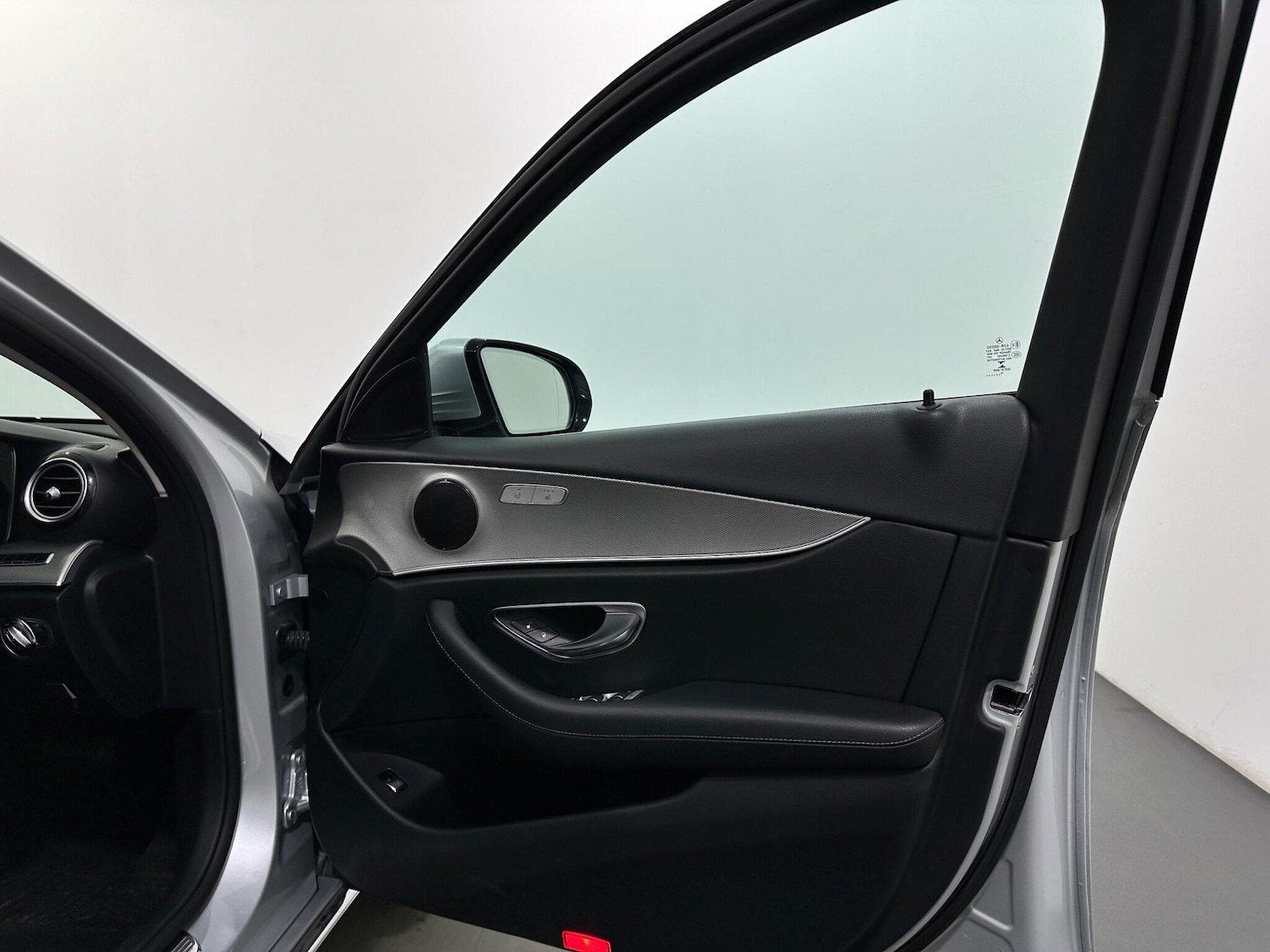 Used Mercedes-Benz E Class 2017 for sale - 77737933: Photo 35