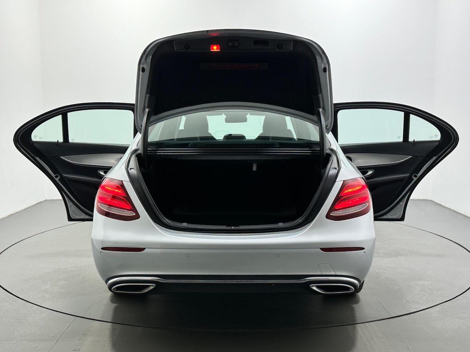 Used Mercedes-Benz E Class 2017 for sale - 77737933: Photo 46