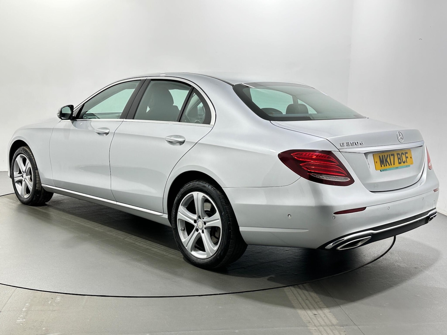 Used Mercedes-Benz E Class 2017 for sale - 77737933: Photo 6