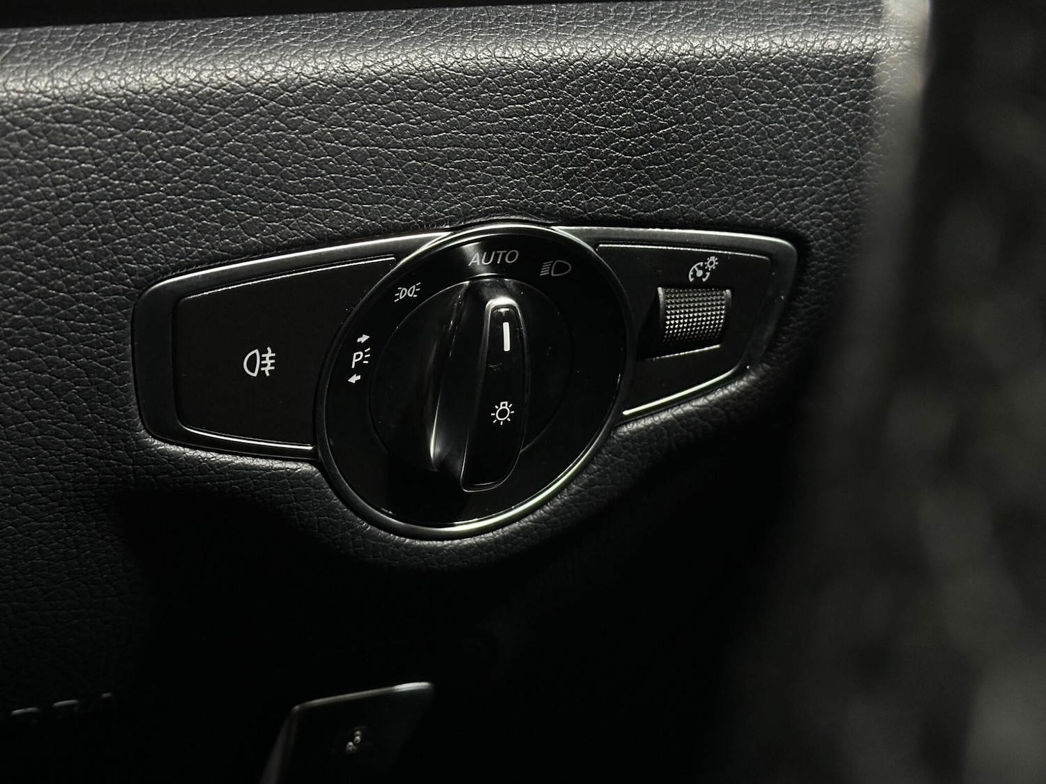 Used Mercedes-Benz E Class 2018 for sale - 77314810: Photo 17