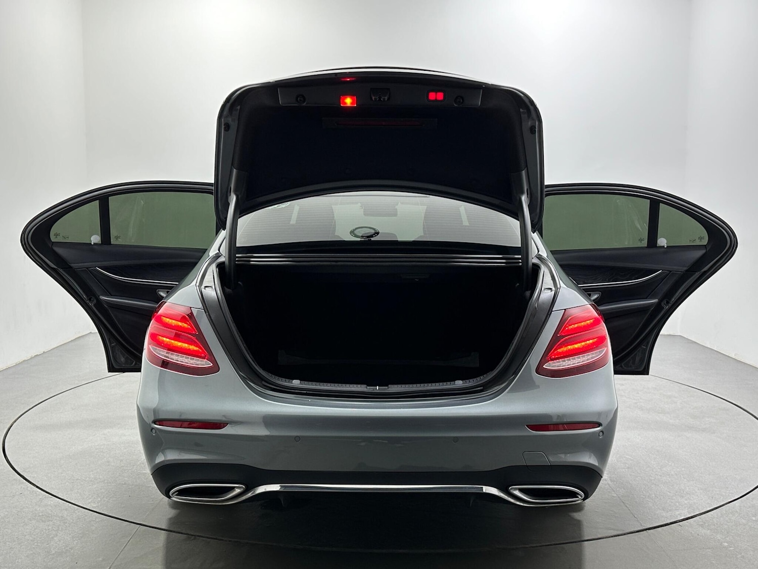 Used Mercedes-Benz E Class 2018 for sale - 77314810: Photo 44