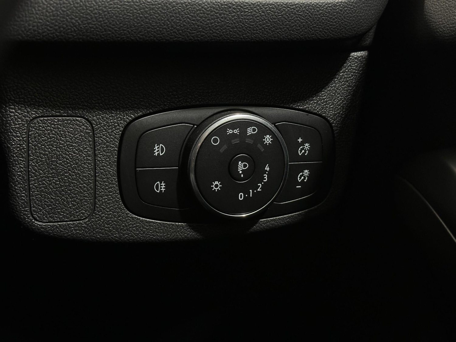 Used Ford Focus 2021 for sale - 76913526: Photo 16