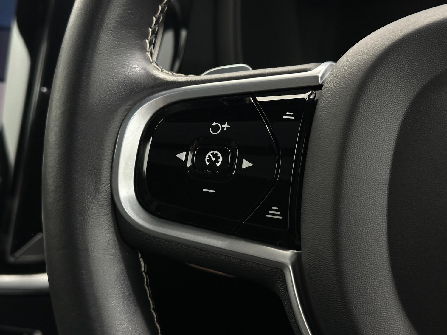 Used Volvo S60 2020 for sale - 77015501: Photo 13