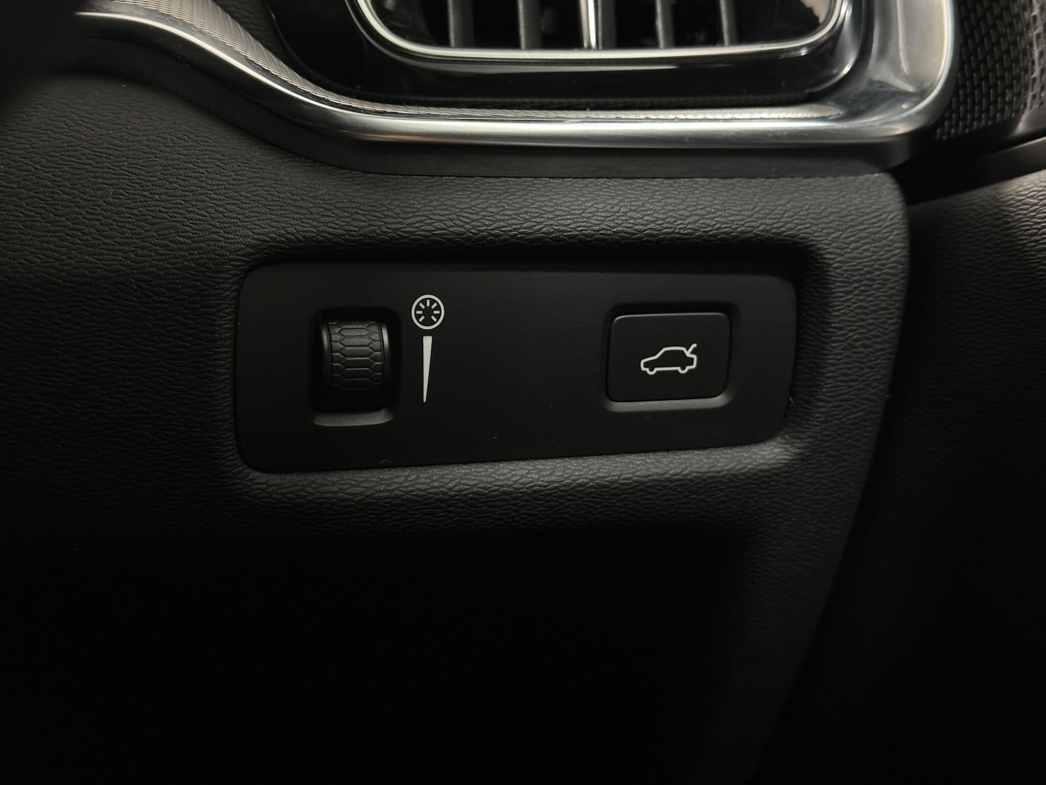 Used Volvo S60 2020 for sale - 77015501: Photo 17