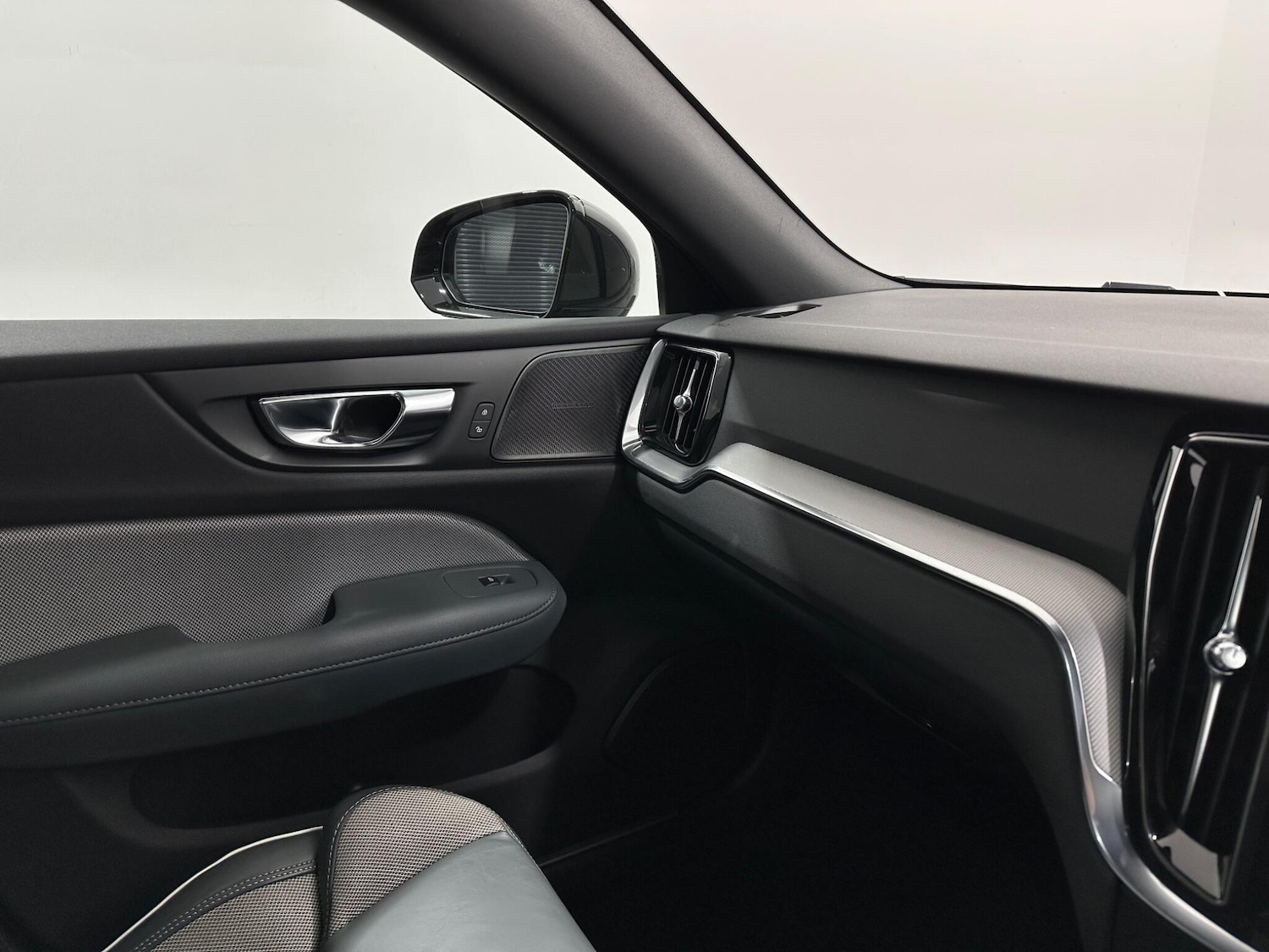 Used Volvo S60 2020 for sale - 77015501: Photo 27