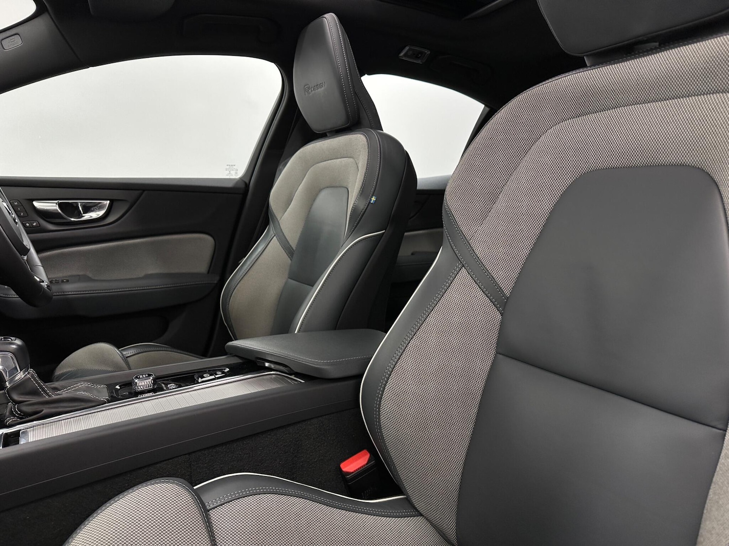 Used Volvo S60 2020 for sale - 77015501: Photo 36