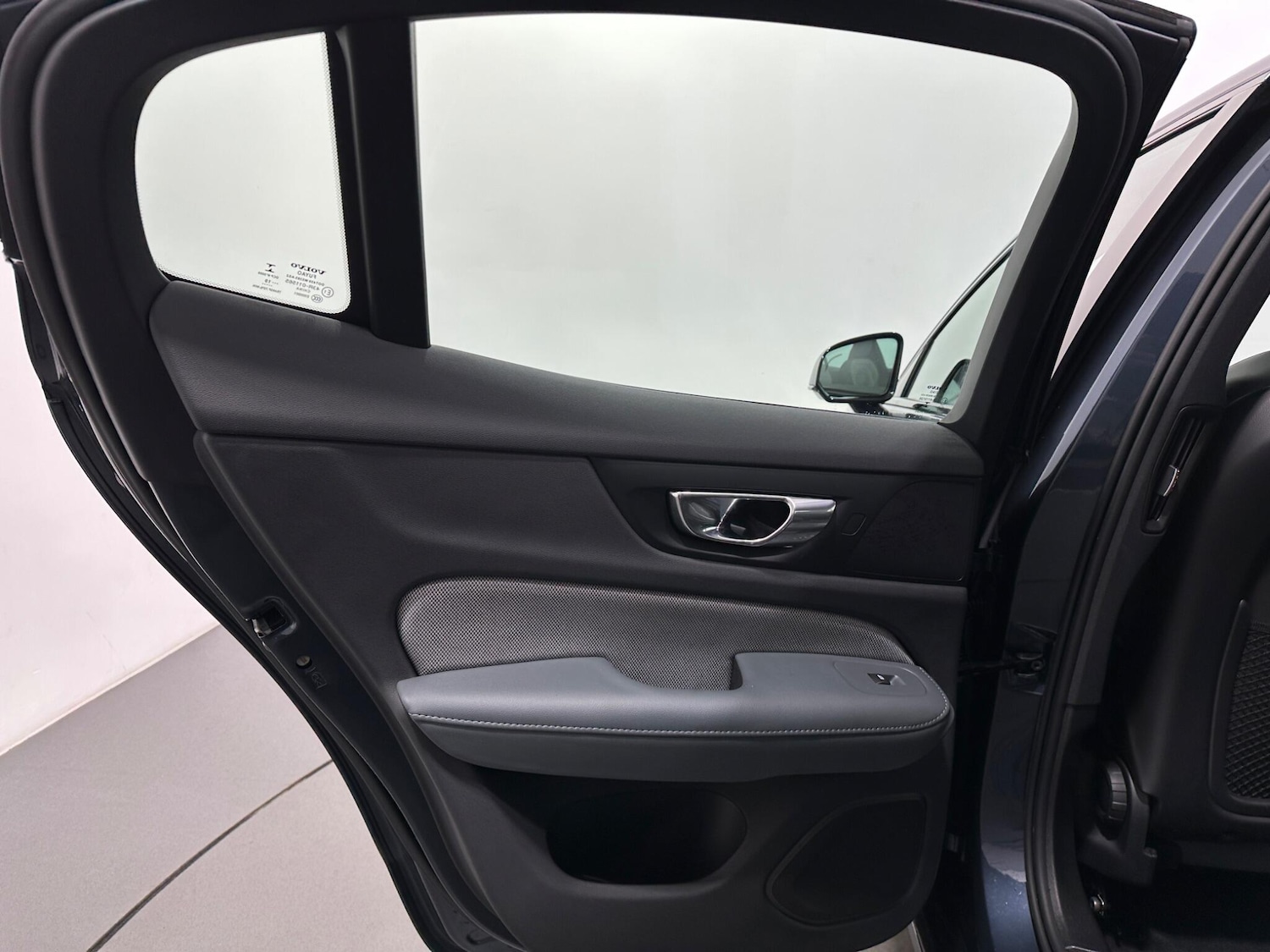 Used Volvo S60 2020 for sale - 77015501: Photo 41