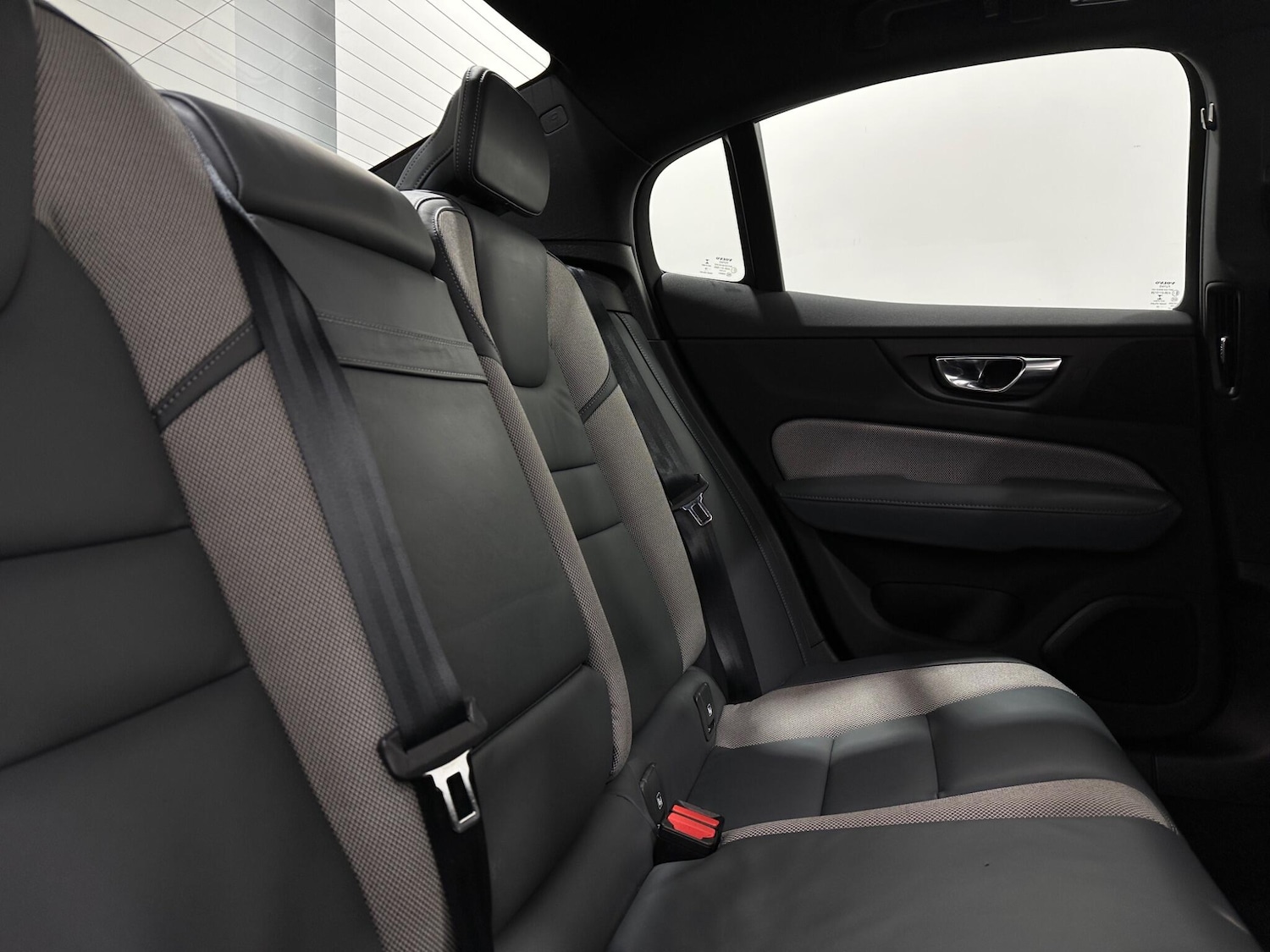 Used Volvo S60 2020 for sale - 77015501: Photo 43