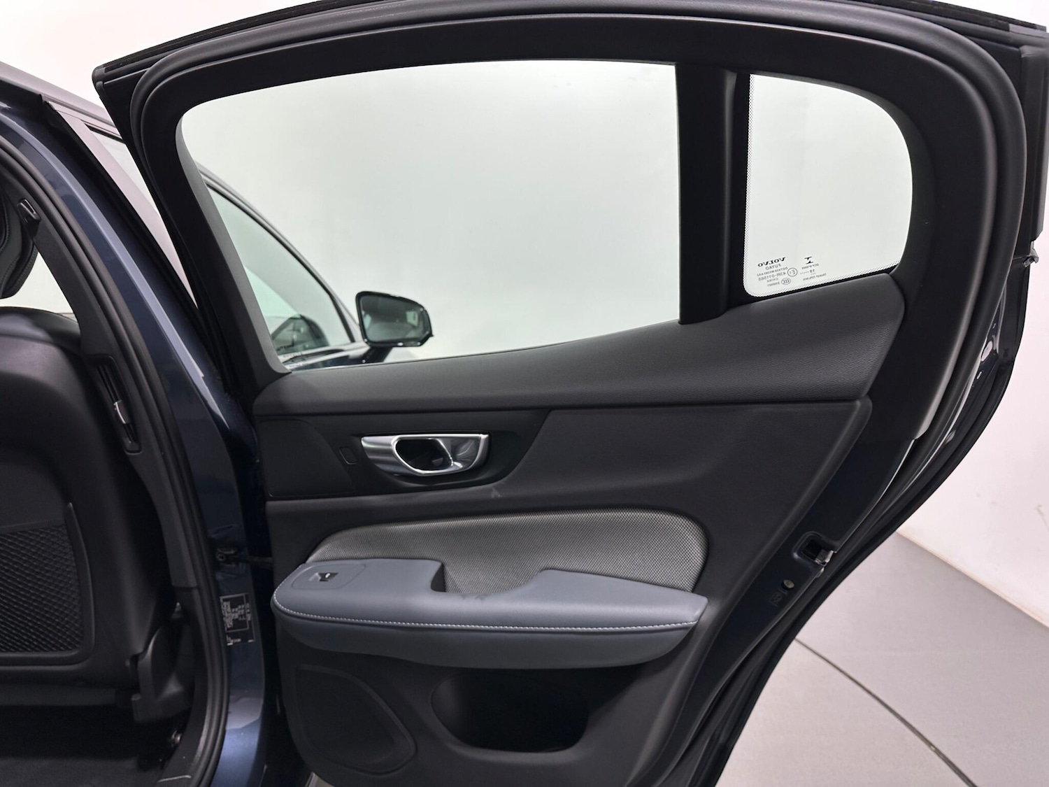 Used Volvo S60 2020 for sale - 77015501: Photo 44