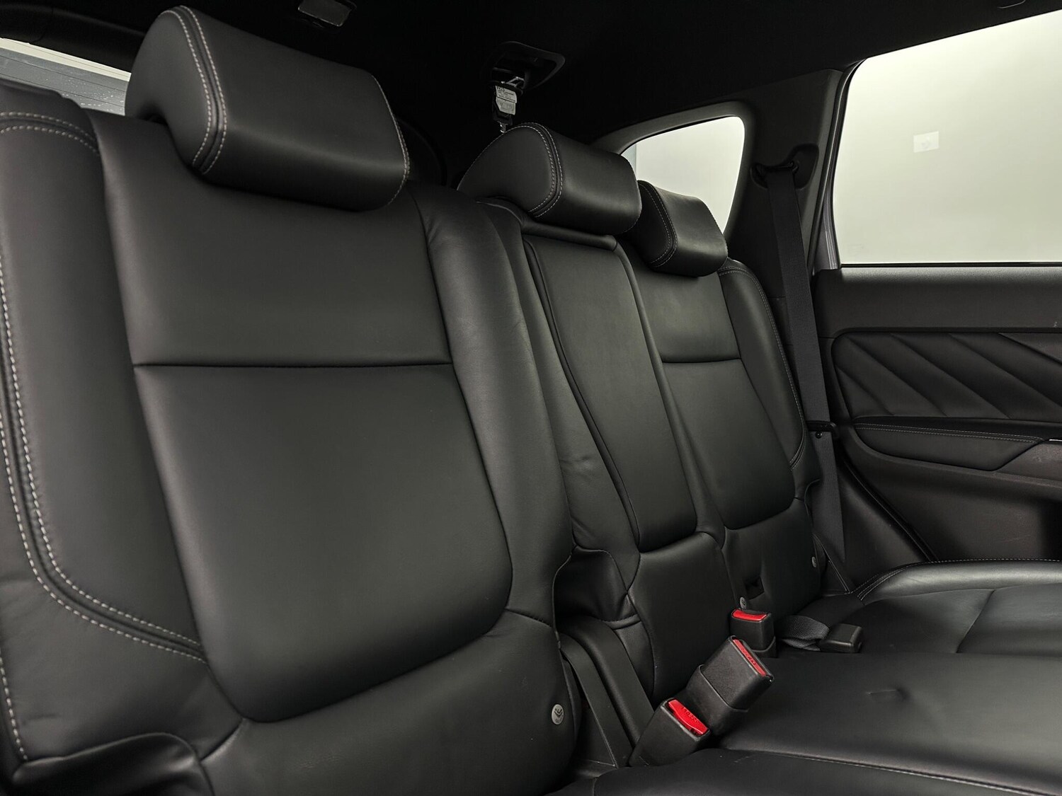 Used Mitsubishi Outlander for sale - 77575083: Photo 42