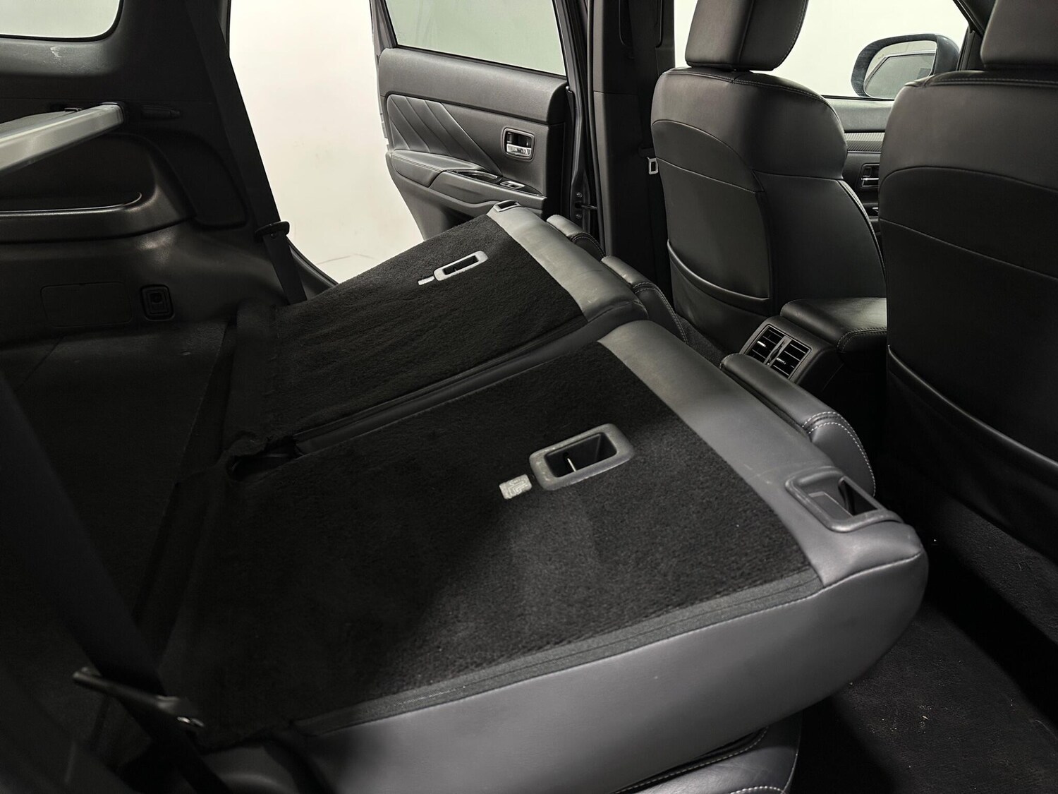 Used Mitsubishi Outlander for sale - 77575083: Photo 46