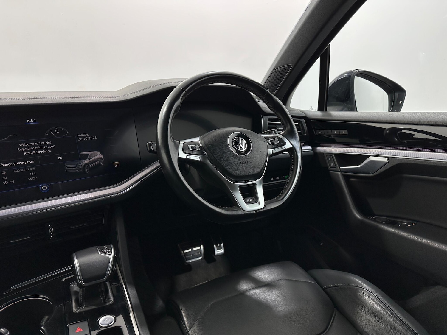 Used Volkswagen Touareg 2018 for sale - 76878507: Photo 11