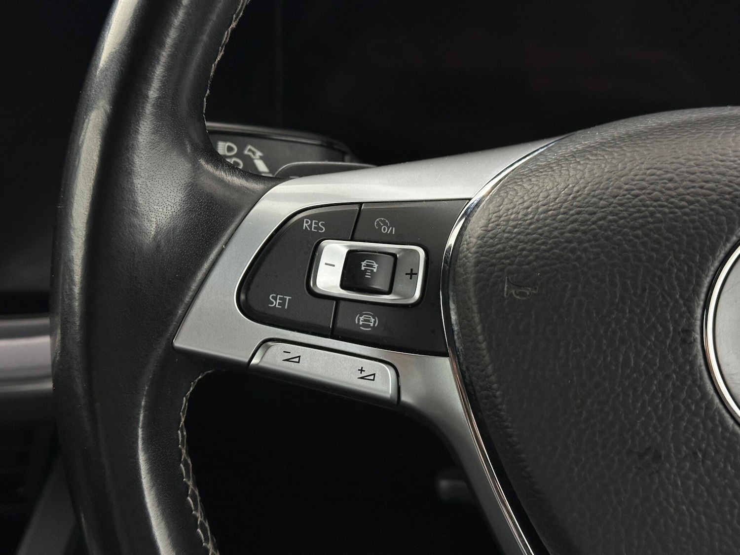 Used Volkswagen Touareg 2018 for sale - 76878507: Photo 14