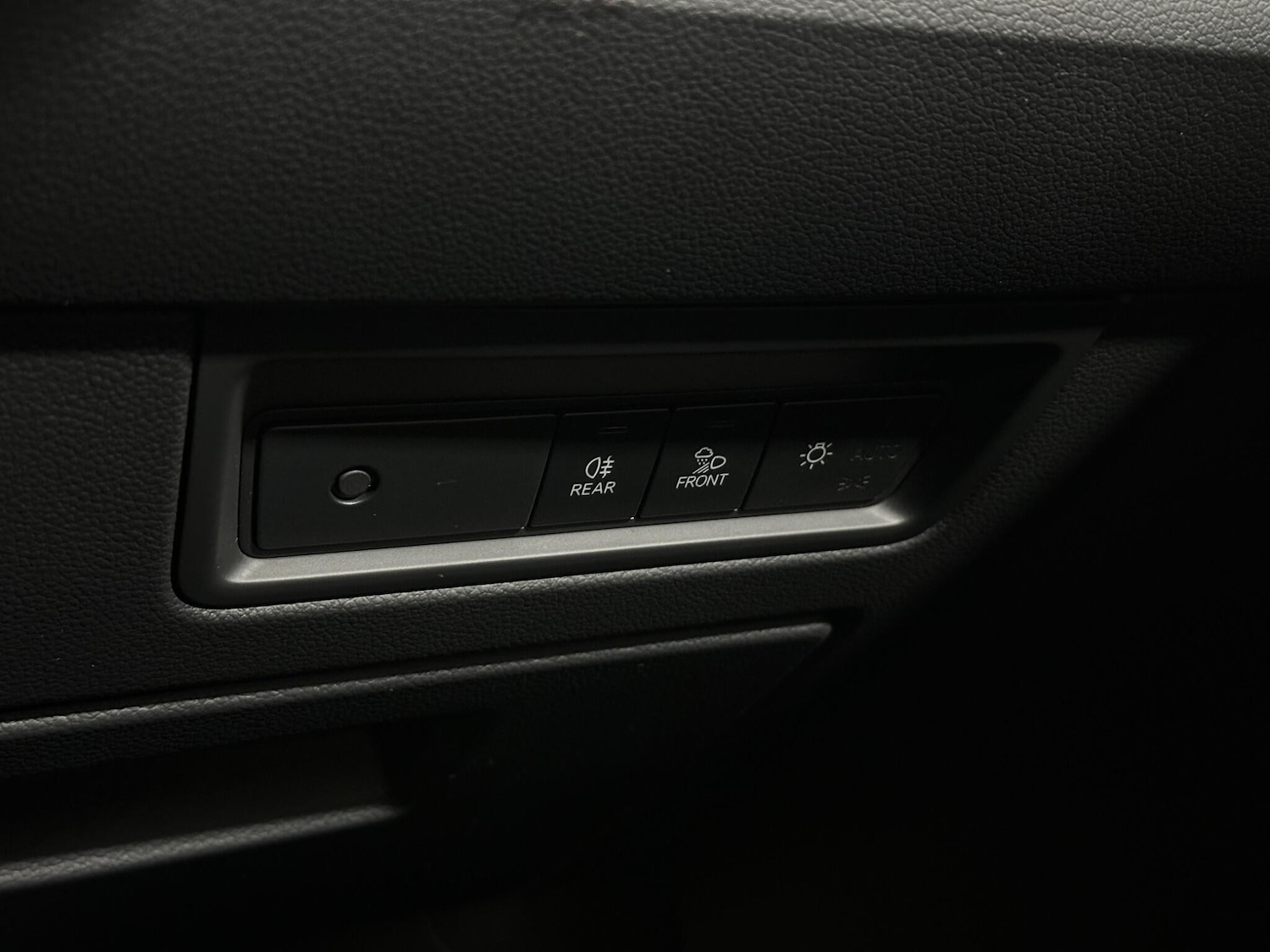 Used Volkswagen Touareg 2018 for sale - 76878507: Photo 17