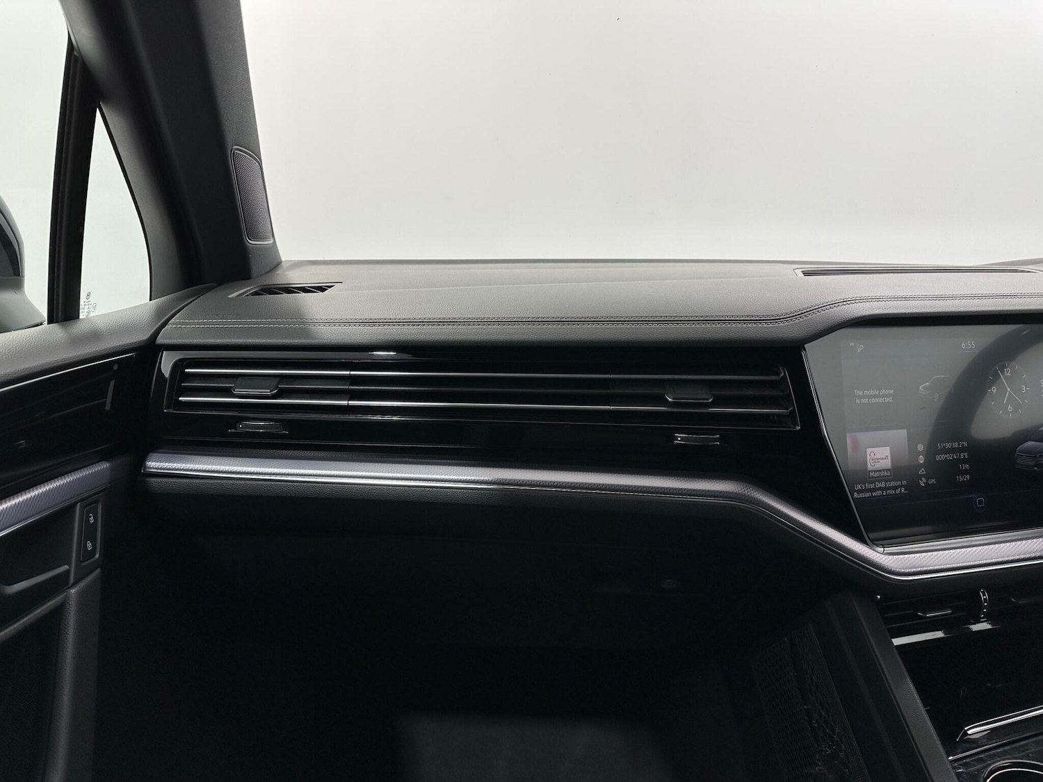 Used Volkswagen Touareg 2018 for sale - 76878507: Photo 29