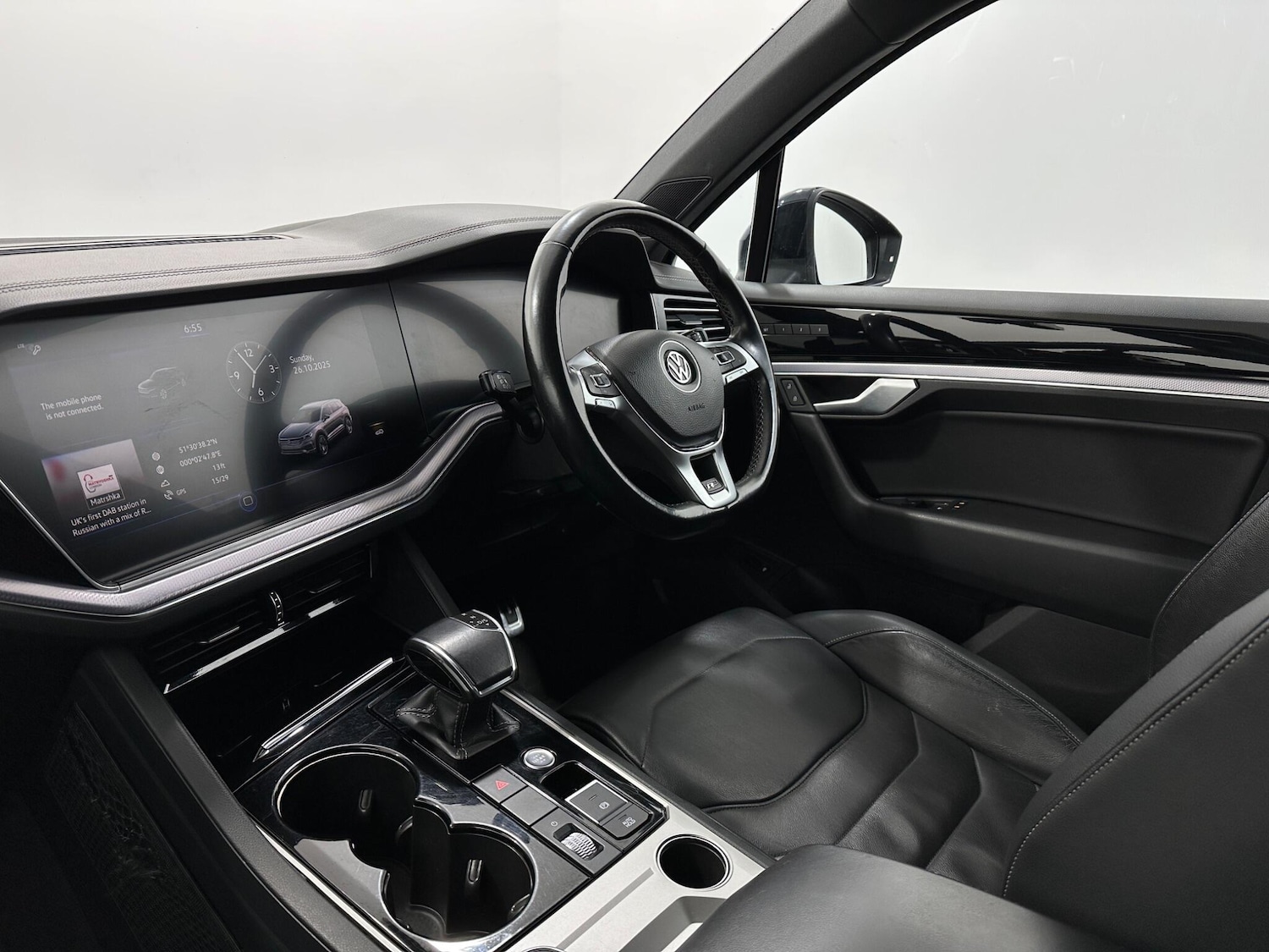 Used Volkswagen Touareg 2018 for sale - 76878507: Photo 30