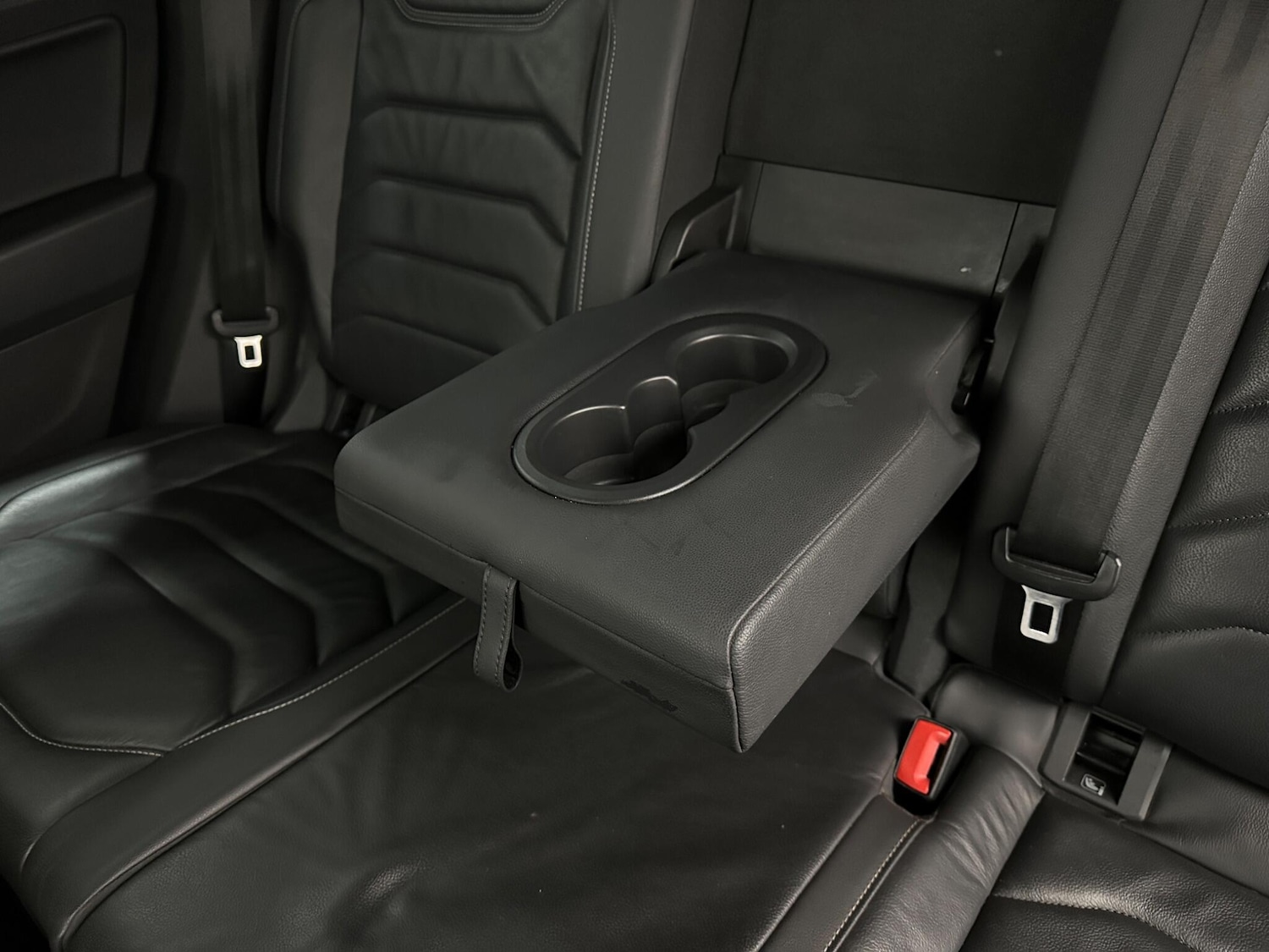 Used Volkswagen Touareg 2018 for sale - 76878507: Photo 39