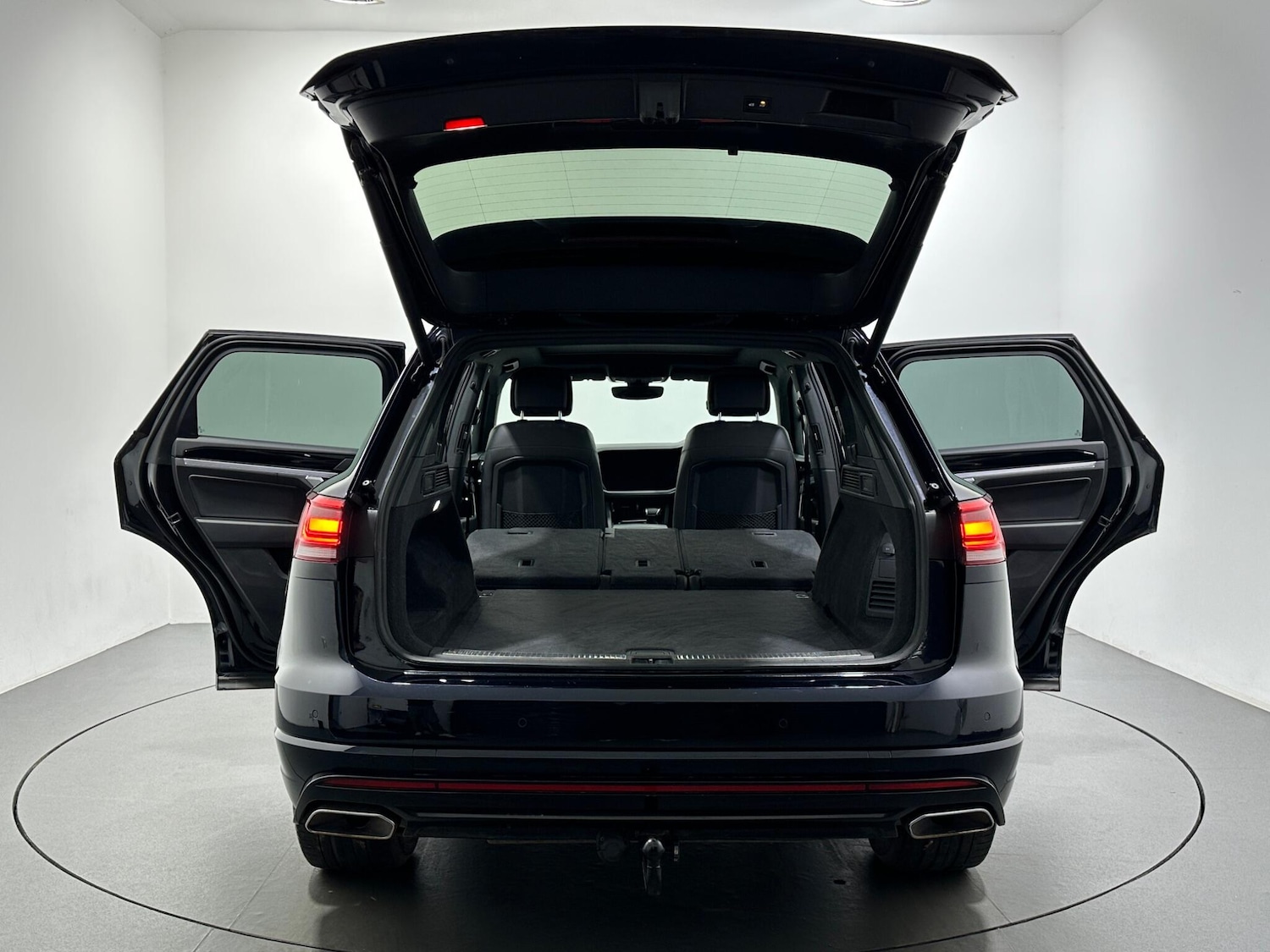 Used Volkswagen Touareg 2018 for sale - 76878507: Photo 45