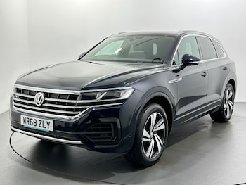 Used Volkswagen Touareg 2018 for sale - 76878507: Photo