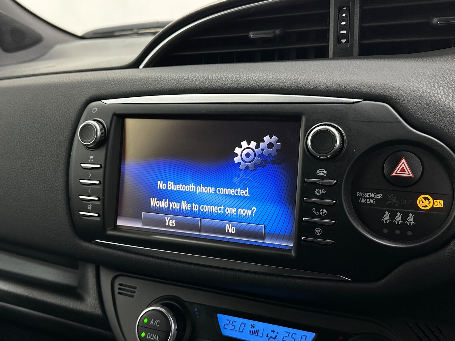 Used Toyota Yaris 2020 for sale - 77351726: Photo 25