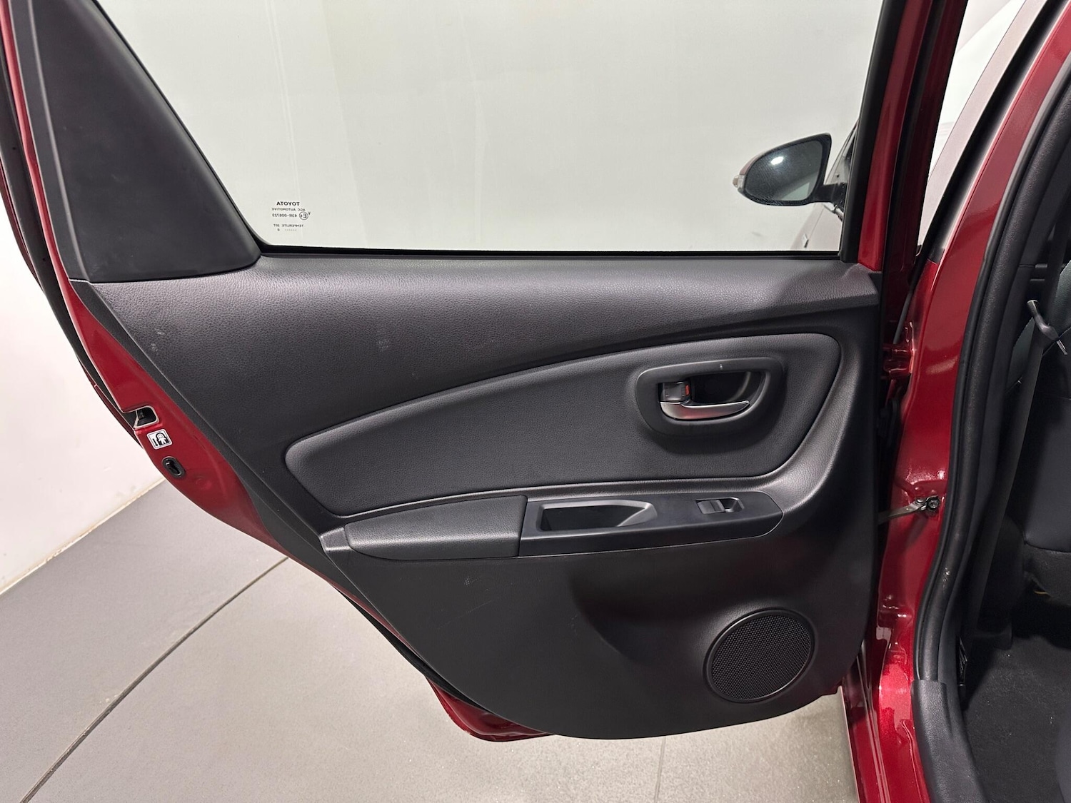 Used Toyota Yaris 2020 for sale - 77351726: Photo 38