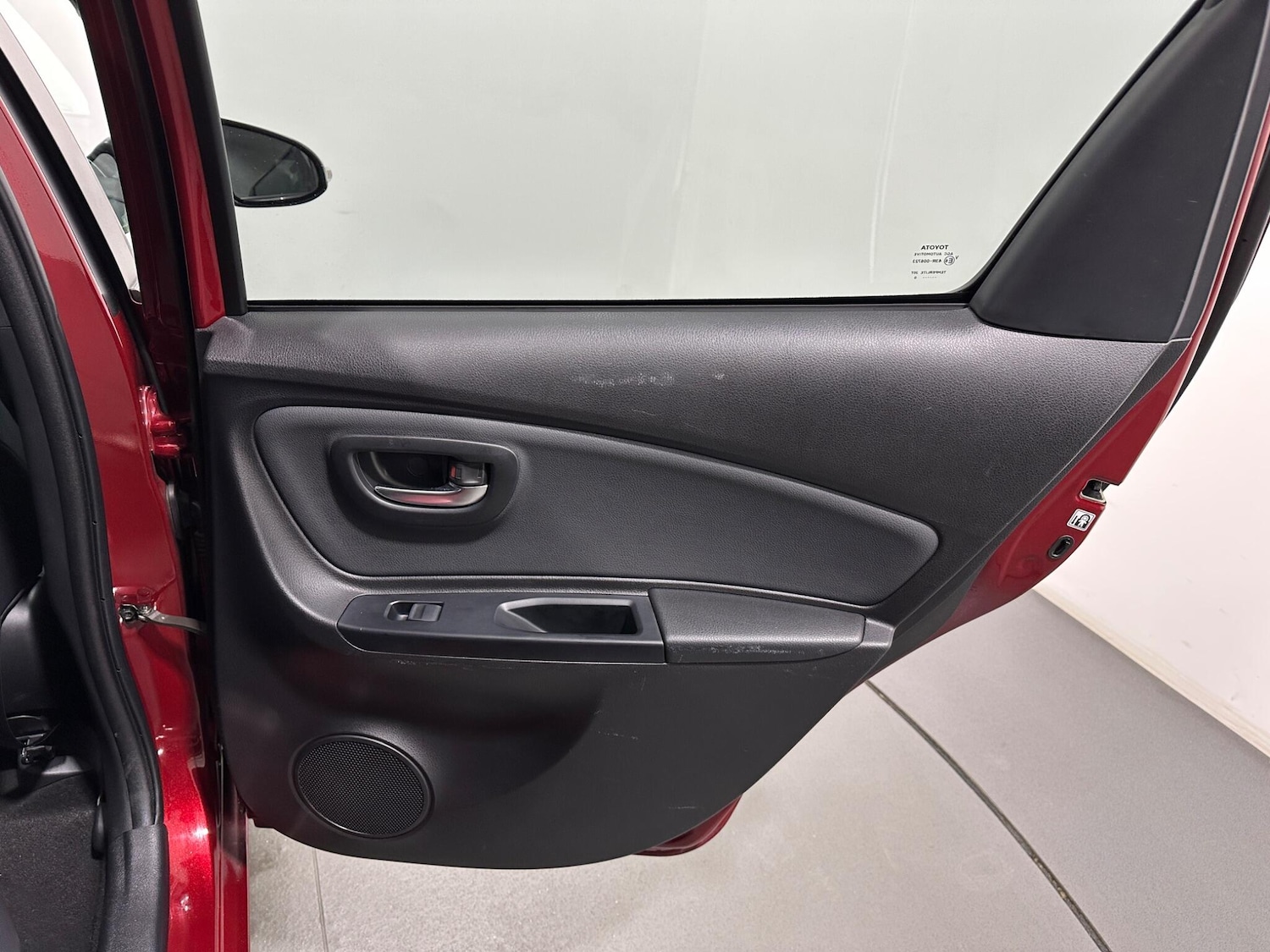 Used Toyota Yaris 2020 for sale - 77351726: Photo 41