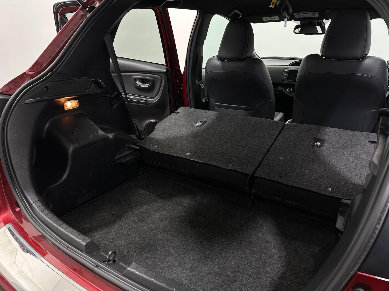 Used Toyota Yaris 2020 for sale - 77351726: Photo 43