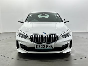 Used BMW 1 Series 2022 for sale - 79012614: Photo
