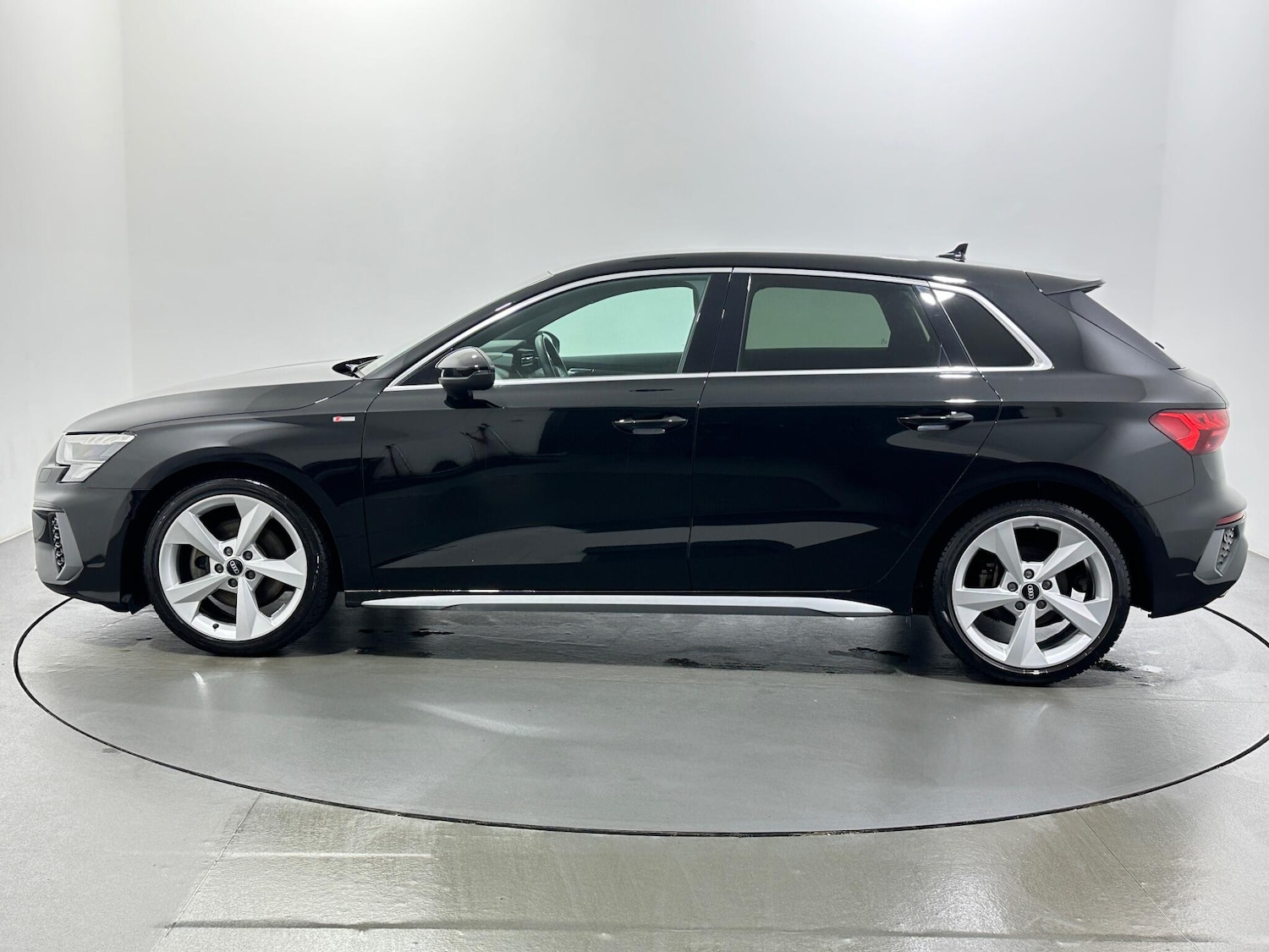 Used Audi A3 2020 for sale - 76878845: Photo 5