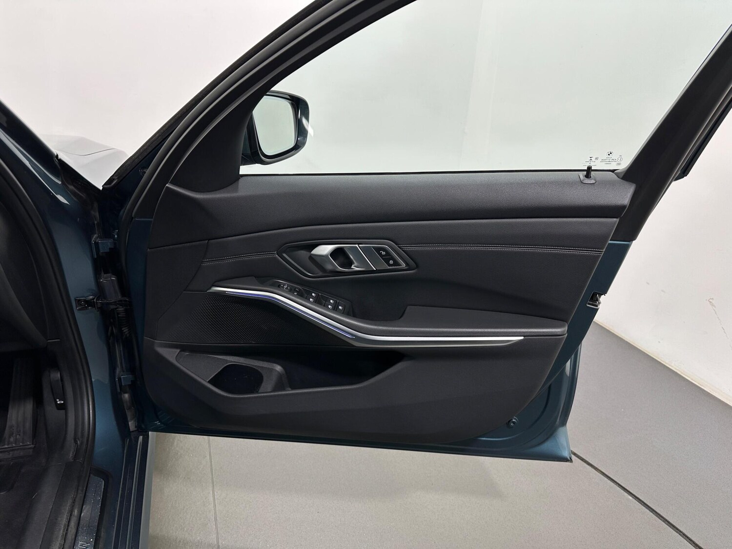 Used BMW 3 Series 2020 for sale - 77400899: Photo 35