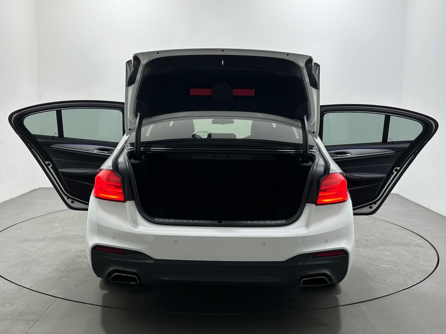 Used BMW 5 Series 2019 for sale - 77982551: Photo 44