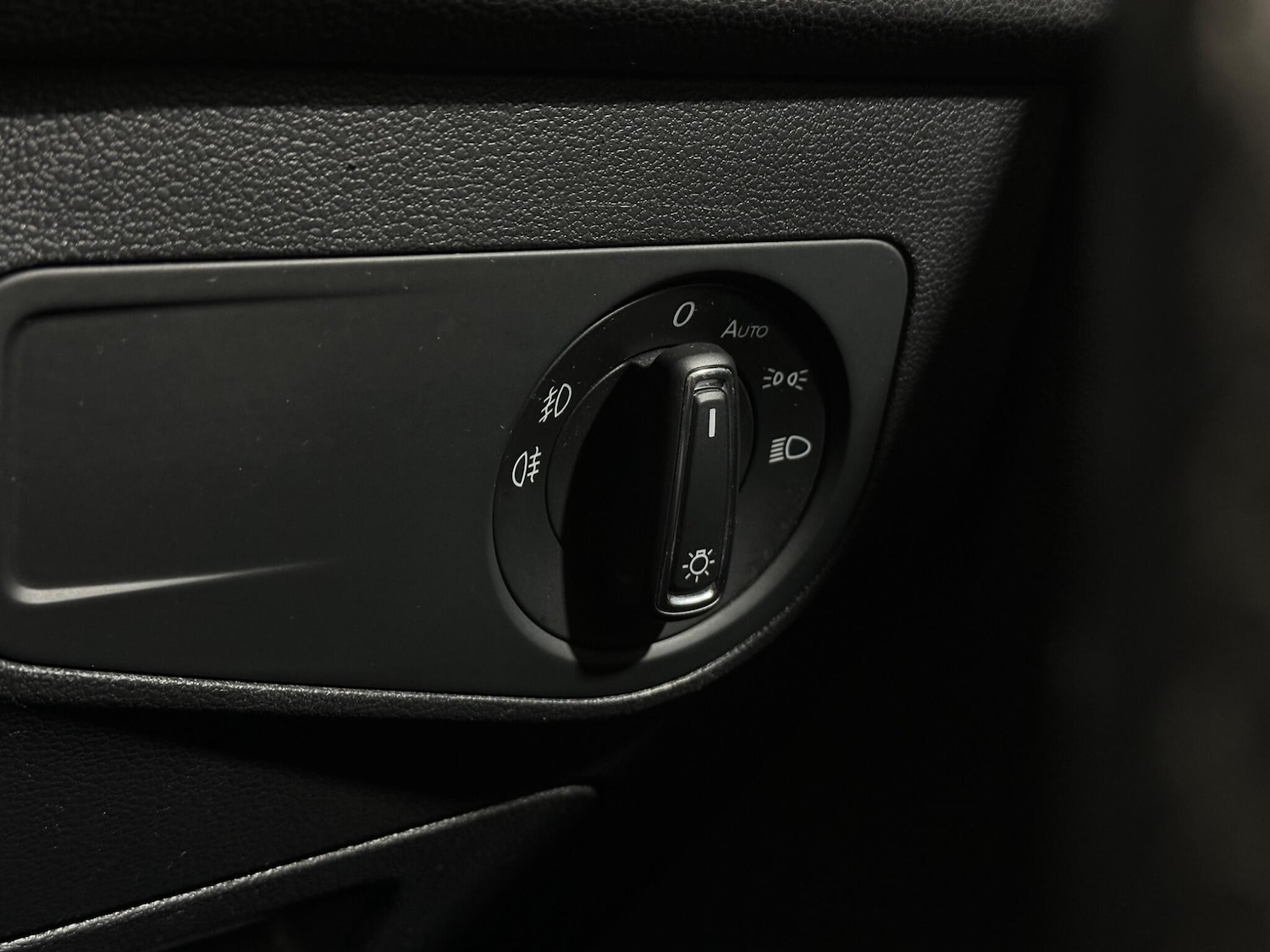 Used Volkswagen Tiguan 2018 for sale - 77441234: Photo 18