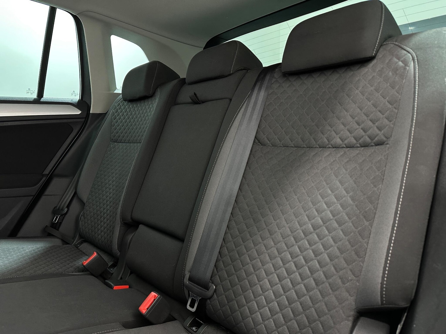 Used Volkswagen Tiguan 2018 for sale - 77441234: Photo 40