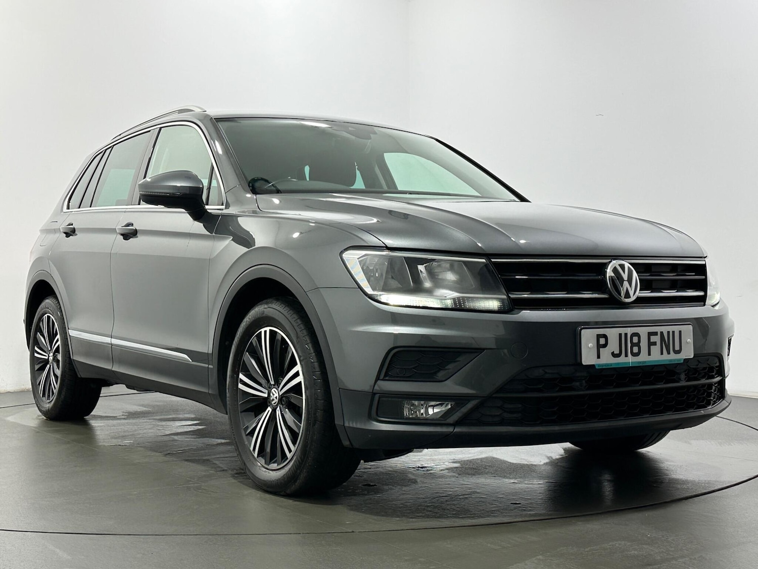 Used Volkswagen Tiguan 2018 for sale - 77441234: Photo 53