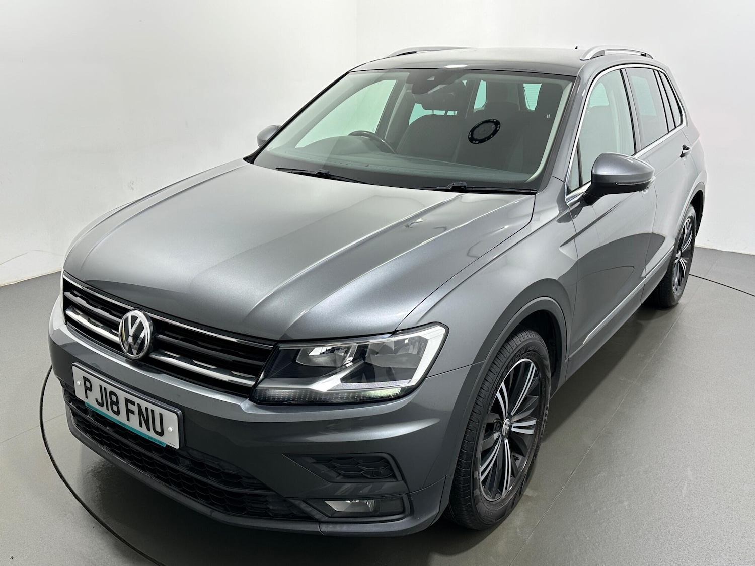 Used Volkswagen Tiguan 2018 for sale - 77441234: Photo 54