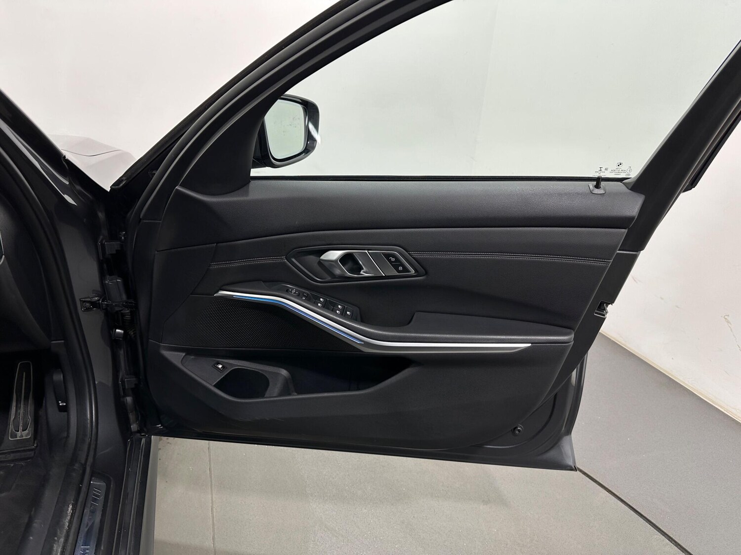 Used BMW 3 Series for sale - 78215032: Photo 37