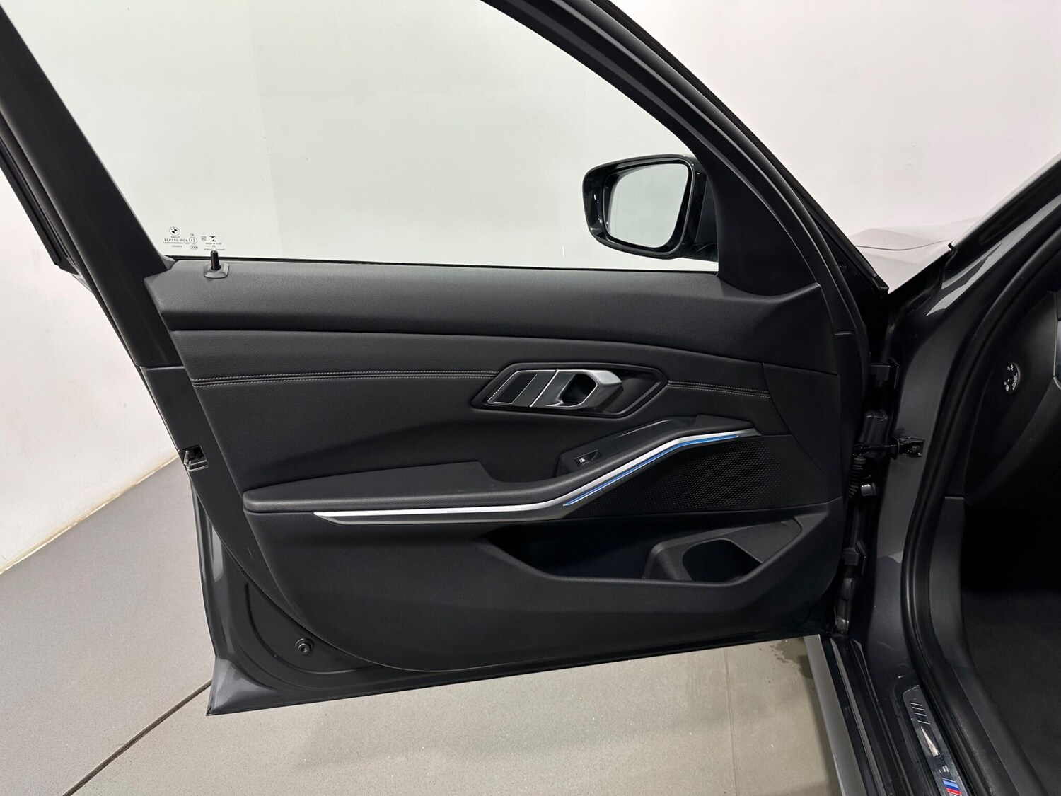 Used BMW 3 Series for sale - 78215032: Photo 40