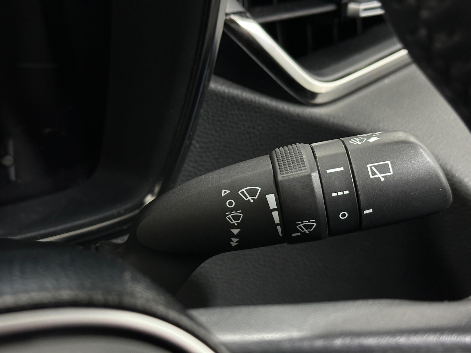 Used Toyota Corolla for sale - 77994381: Photo 15