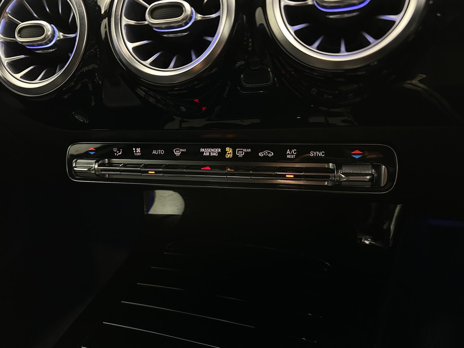 Used Mercedes-Benz A-Class 2019 for sale - 78034625: Photo 23