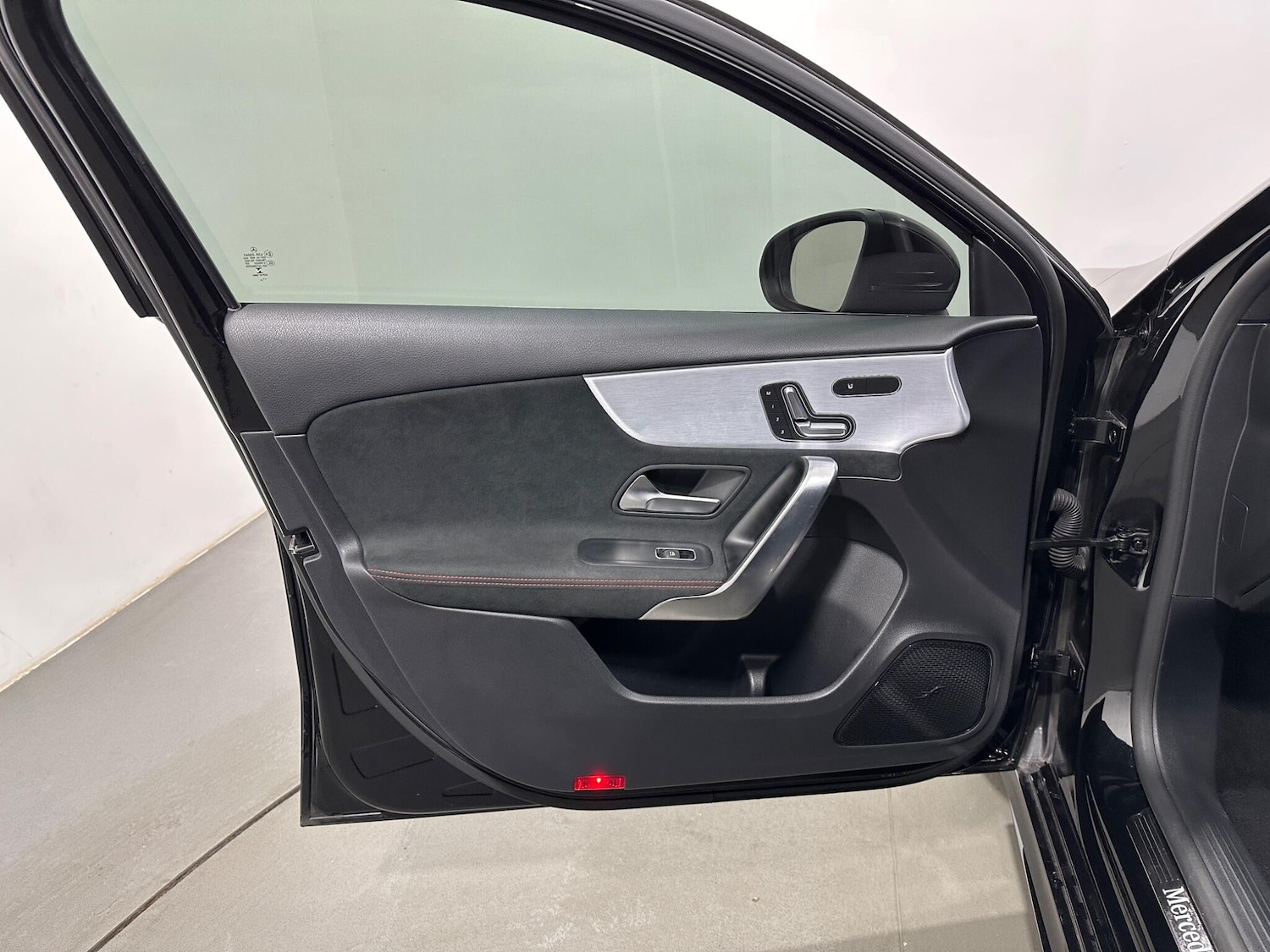 Used Mercedes-Benz A-Class 2019 for sale - 78034625: Photo 38