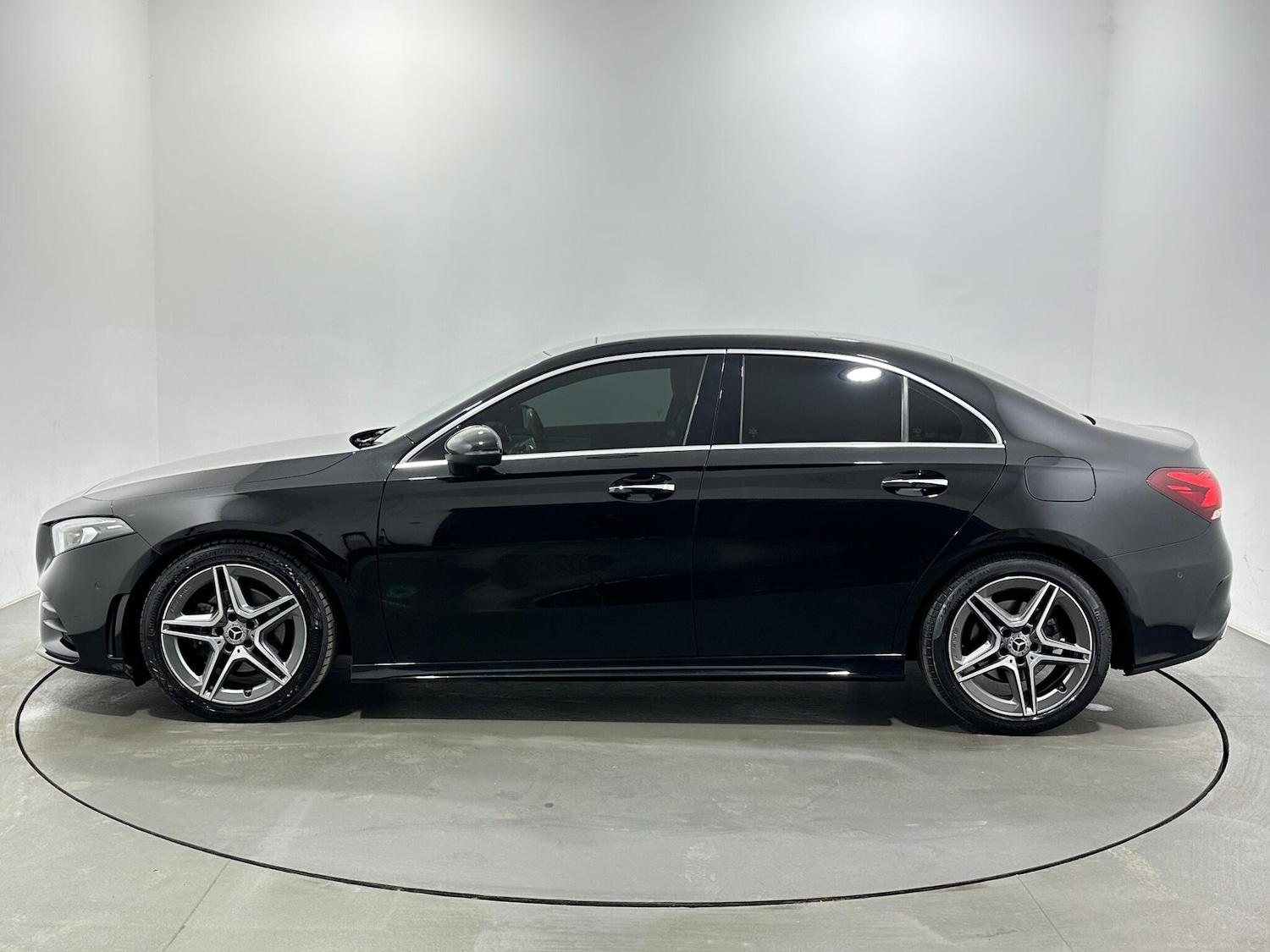 Used Mercedes-Benz A-Class 2019 for sale - 78034625: Photo 5