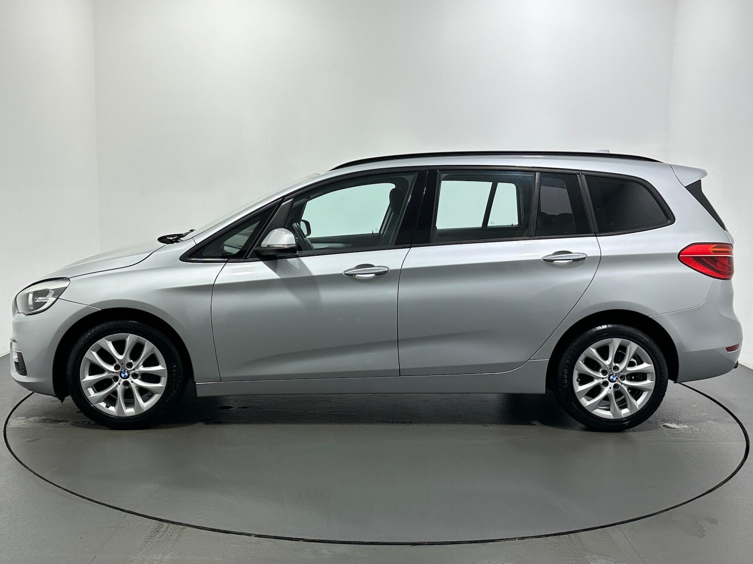 Used BMW 2 Series 2017 for sale - 77559672: Photo 5