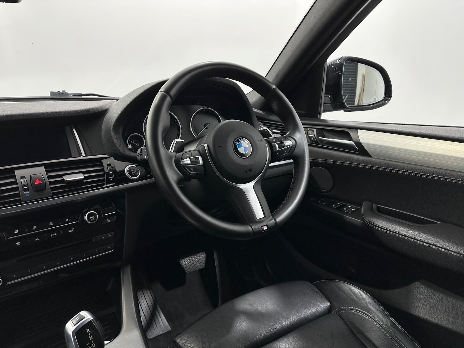 Used BMW X4 2018 for sale - 77537647: Photo 11