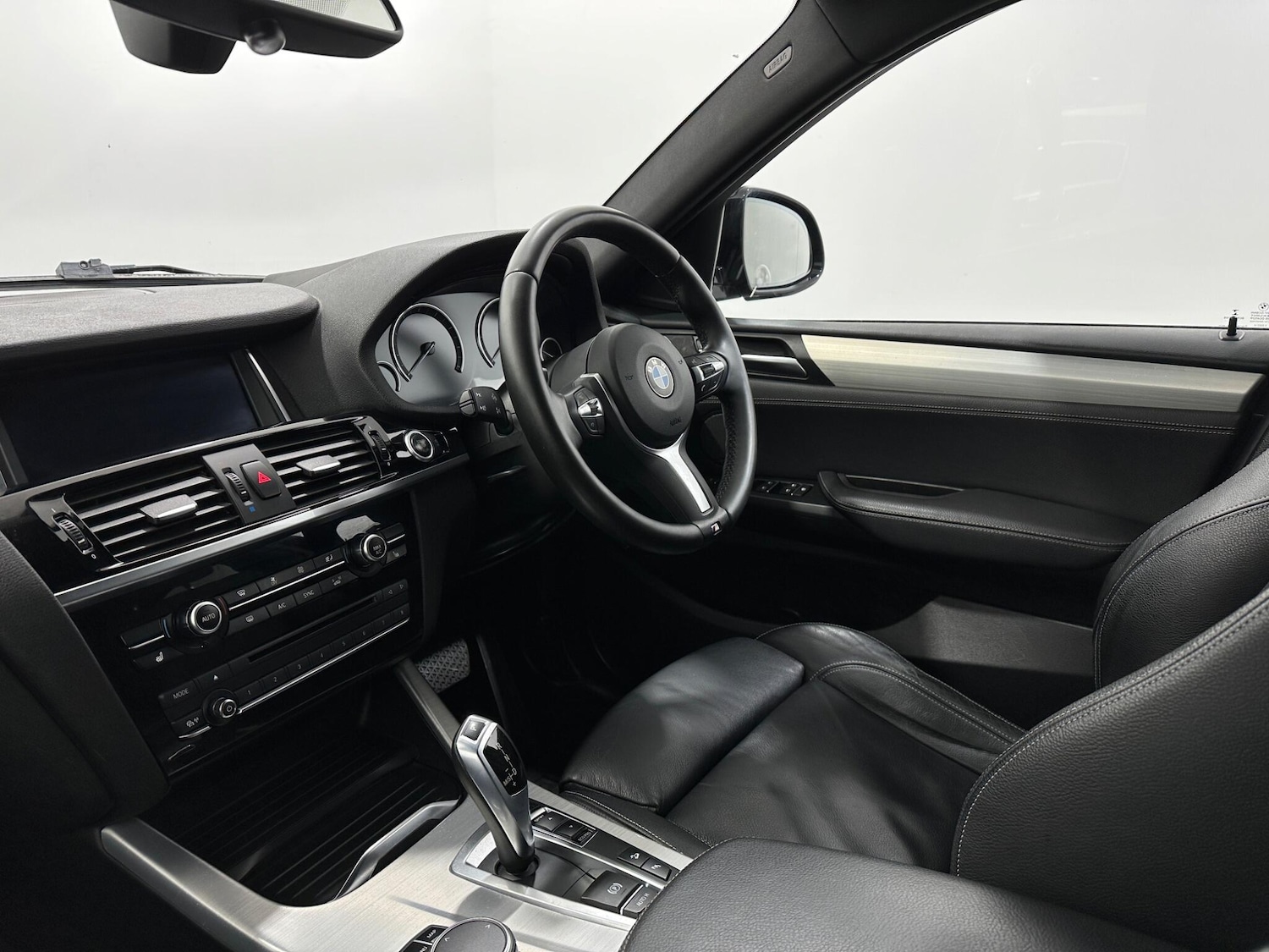 Used BMW X4 2018 for sale - 77537647: Photo 31