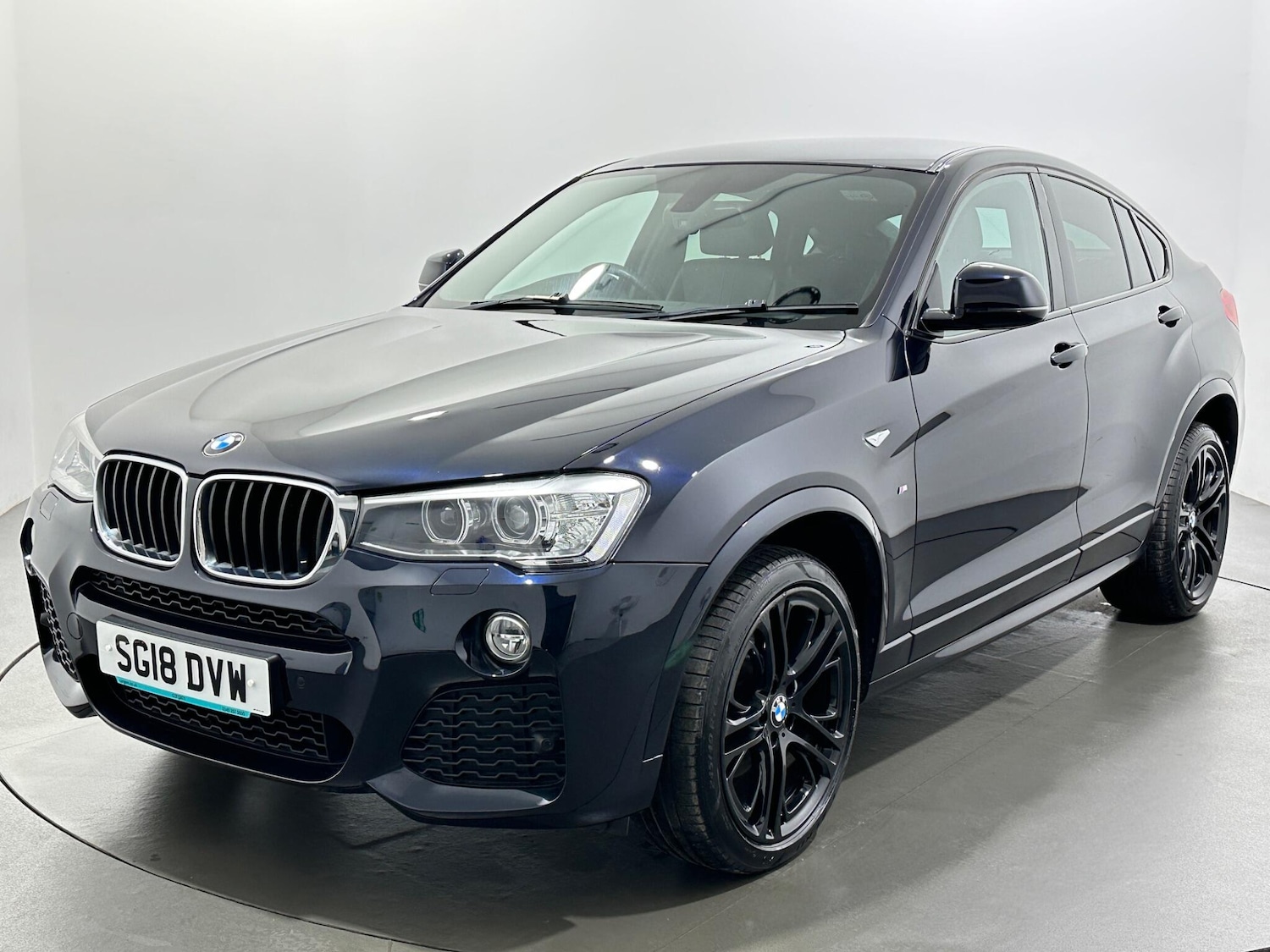 Used BMW X4 2018 for sale - 77537647: Photo 4