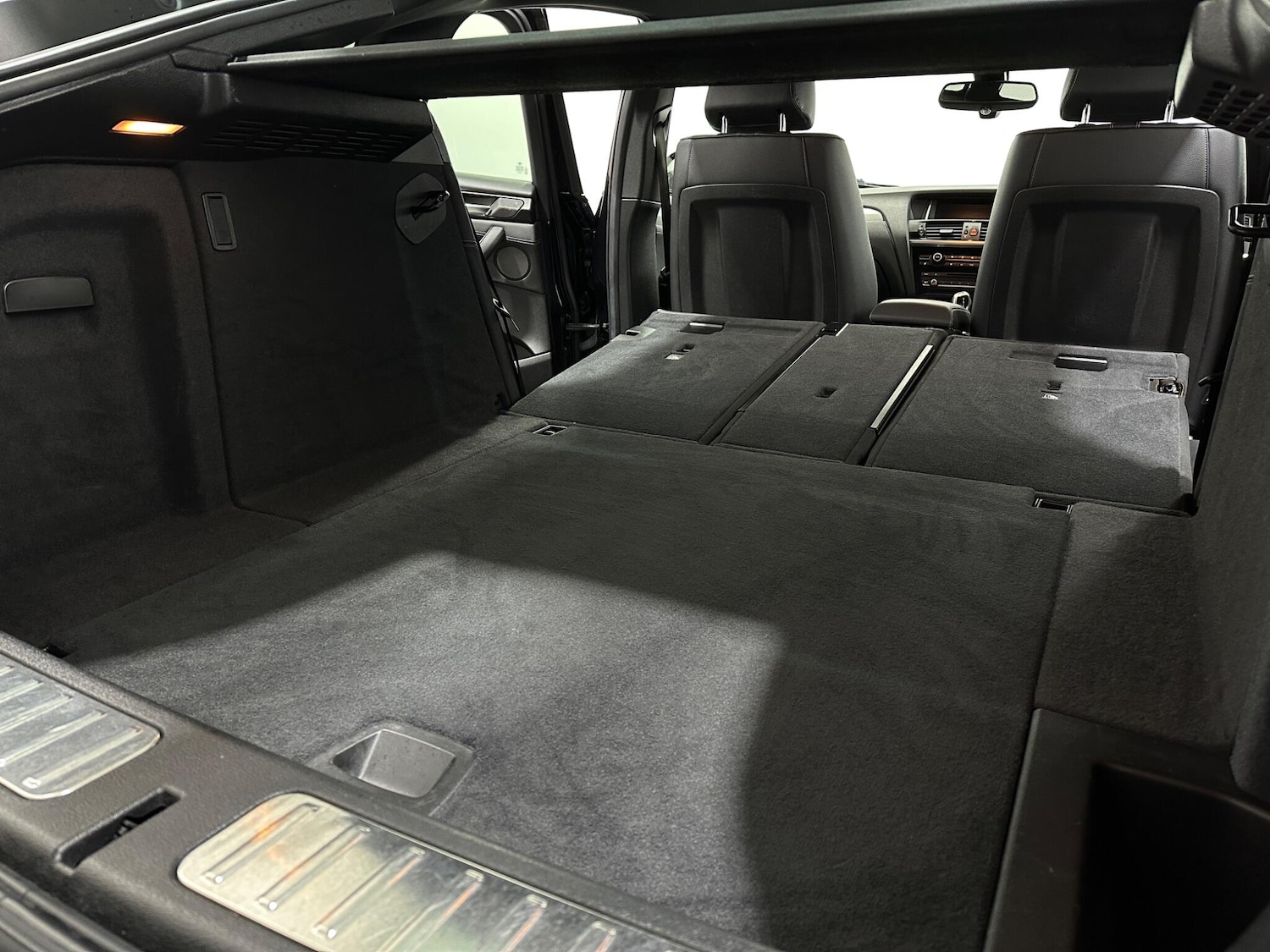 Used BMW X4 2018 for sale - 77537647: Photo 45