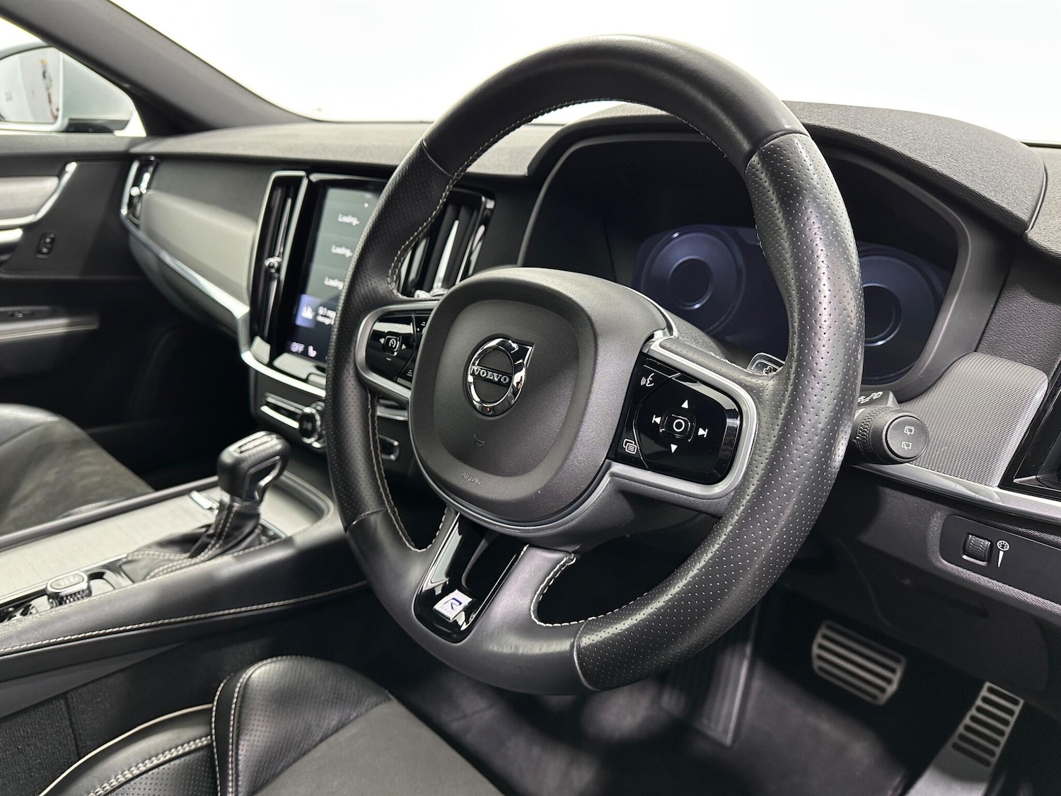 Used Volvo V90 2018 for sale - 76993365: Photo 11